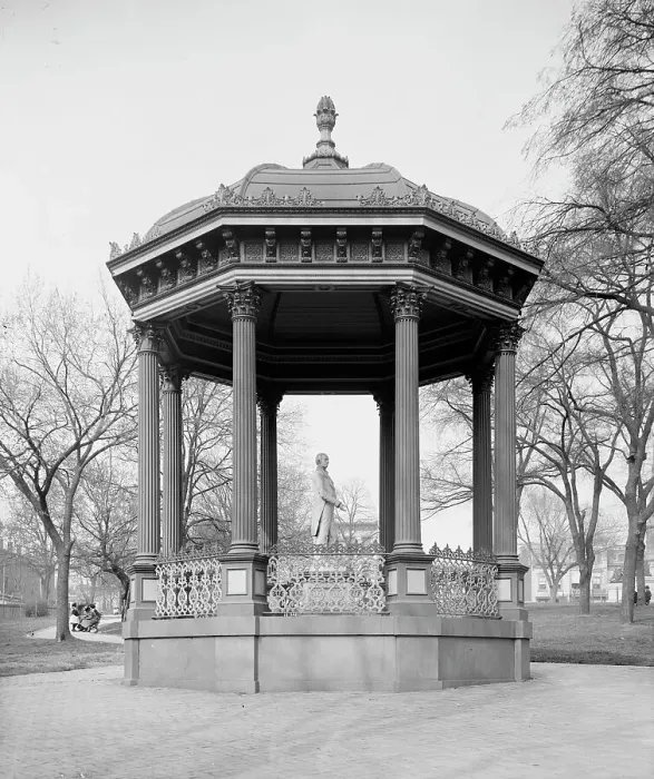 Framed Print : Henry Clay Monument, Richmond, Va. c1905. Creator: Unknown Framed Print : Henry Clay Monument, Richmond, Va. c1905. Creator: Unknown
