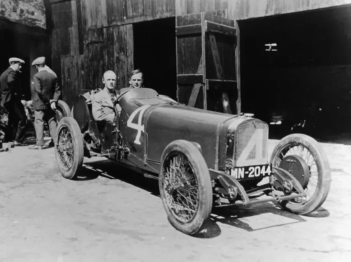 Framed Print : Henry Segrave in an 8 cylinder Sunbeam, Isle of Man, 1922