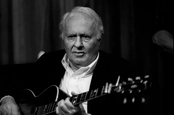 Framed Print : Herb Ellis, Tenor Clef, Hoxton Square, London, March 1991. Artist: Brian O Connor Framed Print : Herb Ellis, Tenor Clef, Hoxton Square, London, March 1991. Artist: Brian O Connor