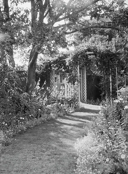 Herter, Albert, garden, between 1932 and 1942. Creator: Arnold Genthe