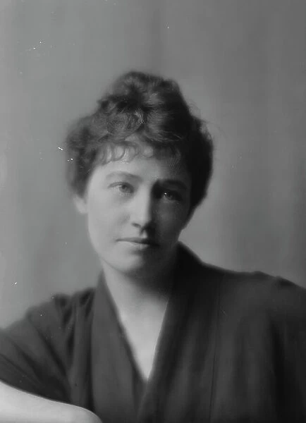 Hertz, Marguerite, Miss, portrait photograph, 1914 July 22. Creator: Arnold Genthe