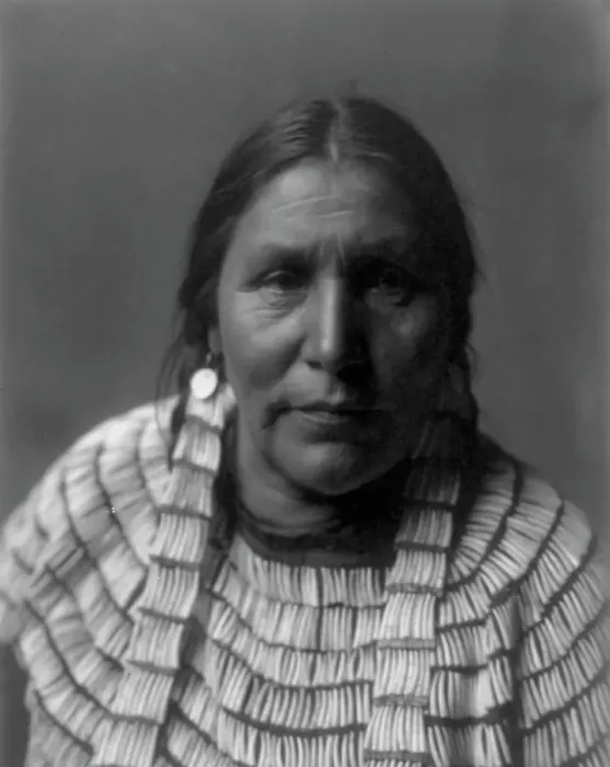Framed Print : Hidatsa woman, c1908. Creator: Edward Sheriff Curtis Framed Print : Hidatsa woman, c1908. Creator: Edward Sheriff Curtis