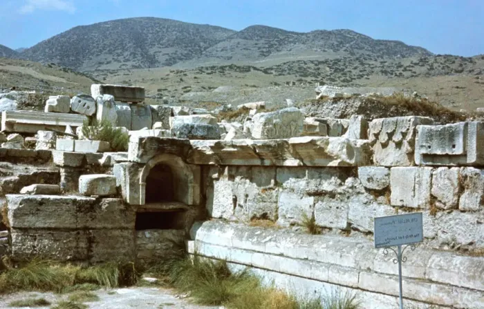 Framed Print : Hierapolis, Pamukkale, Turkey, 190BC Framed Print : Hierapolis, Pamukkale, Turkey, 190BC