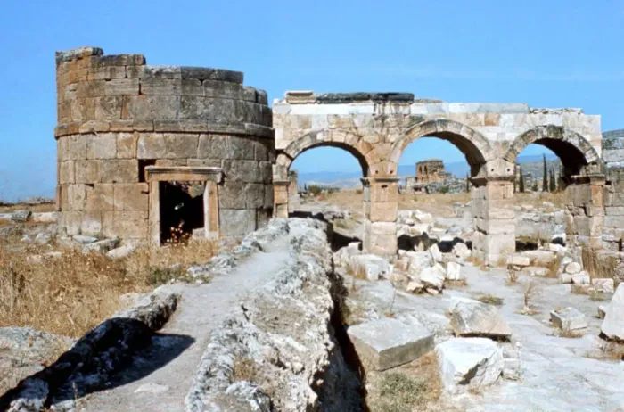 Framed Print : Hierapolis, Pamukkale, Turkey, 190BC Framed Print : Hierapolis, Pamukkale, Turkey, 190BC