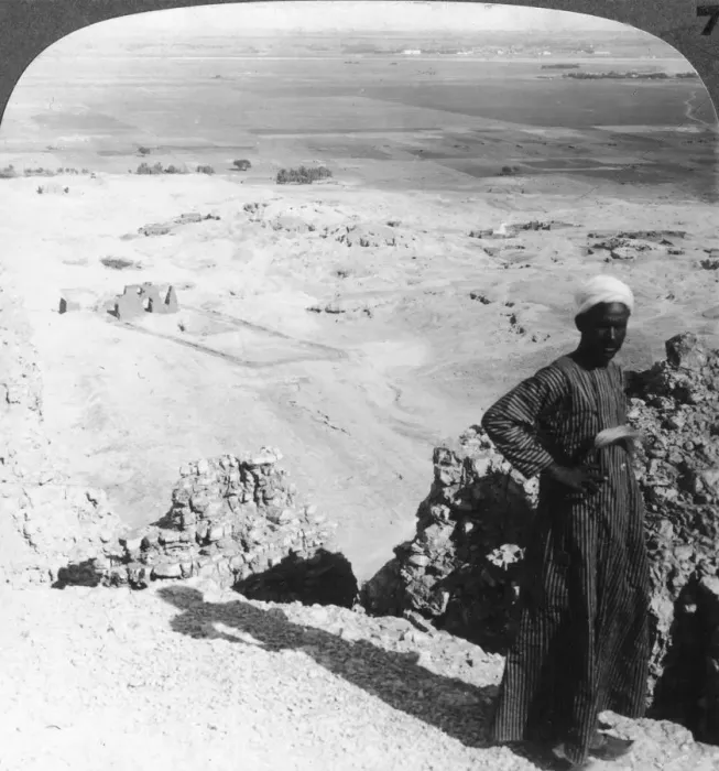Framed Print : From the high cliffs at Der-el-Bahri across the plain to Luxor, Thebes, Egypt, 1905. Artist: Underwood & Underwood Framed Print : From the high cliffs at Der-el-Bahri across the plain to Luxor, Thebes, Egypt, 1905. Artist: Underwood & Underwood