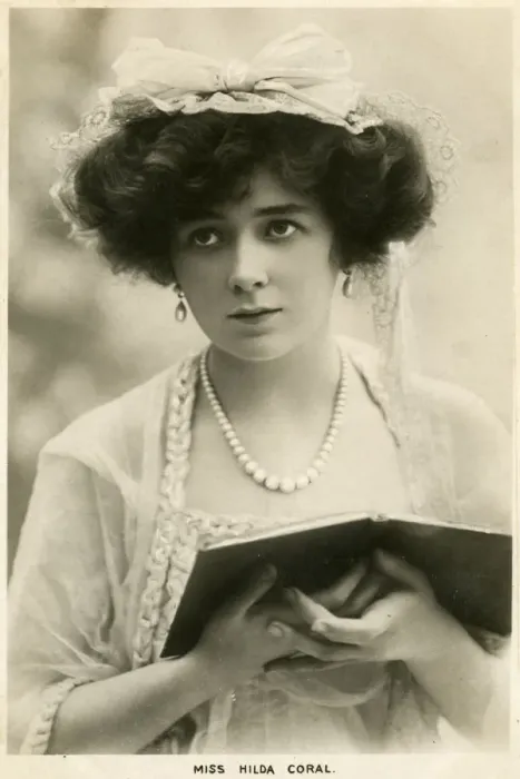 Framed Print : Hilda Coral, British actress, c1900s(?). Artist: Lallie Charles Framed Print : Hilda Coral, British actress, c1900s(?). Artist: Lallie Charles