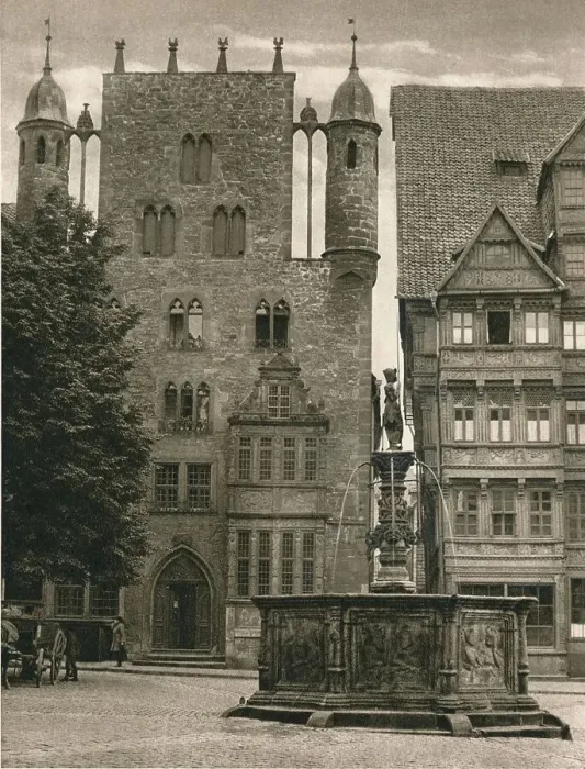 Framed Print : Hildesheim - Templerhaus, 1931. Artist: Kurt Hielscher Framed Print : Hildesheim - Templerhaus, 1931. Artist: Kurt Hielscher