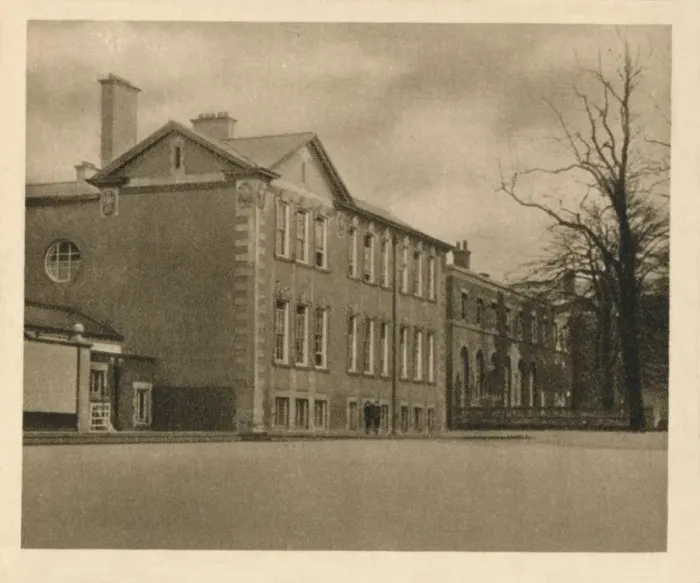 Framed Print : Mill Hill School, 1923 Framed Print : Mill Hill School, 1923