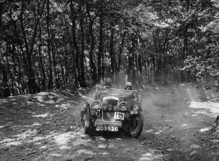 Framed Print : Hillman Aero Minx competing in the B&HMC Brighton-Beer Trial, Fingle Bridge Hill, Devon, 1934 Framed Print : Hillman Aero Minx competing in the B&HMC Brighton-Beer Trial, Fingle Bridge Hill, Devon, 1934