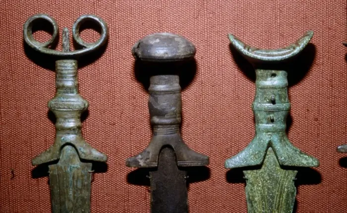 Framed Print : Hilts of Bronze Swords from South Bavaria, Germany, 12th-8th century BC Framed Print : Hilts of Bronze Swords from South Bavaria, Germany, 12th-8th century BC