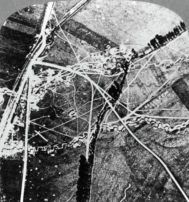 Framed Print : The Hindenburg Line from 8000 feet, France, World War I, c1916-c1918. Artist: Realistic Travels Publishers Framed Print : The Hindenburg Line from 8000 feet, France, World War I, c1916-c1918. Artist: Realistic Travels Publishers