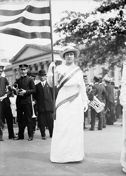 Hitchcock, Helen, Woman Suffragette, 1914. Creator: Harris & Ewing. Hitchcock, Helen, Woman Suffragette, 1914. Creator: Harris & Ewing