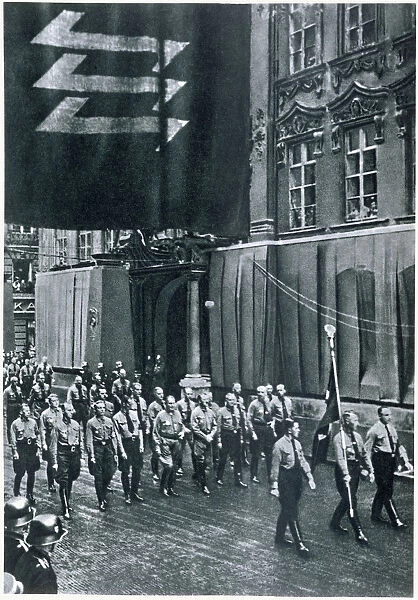 Hitler and Goering leading a rally through Munich on Martyrs Day, 9th November, 1935