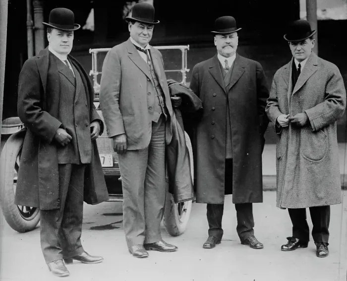 Framed Print : H.J. Titus, Dr. H. Wiley, A.D. Charlton, [and] Dr. Geo. Ainslie, between c1910 and c1915. Creator: Bain News Service