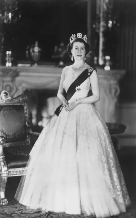 Framed Print : HM Queen Elizabeth II at Buckingham Palace, 12th March 1953. Artist: Sterling Henry Nahum Baron Framed Print : HM Queen Elizabeth II at Buckingham Palace, 12th March 1953. Artist: Sterling Henry Nahum Baron