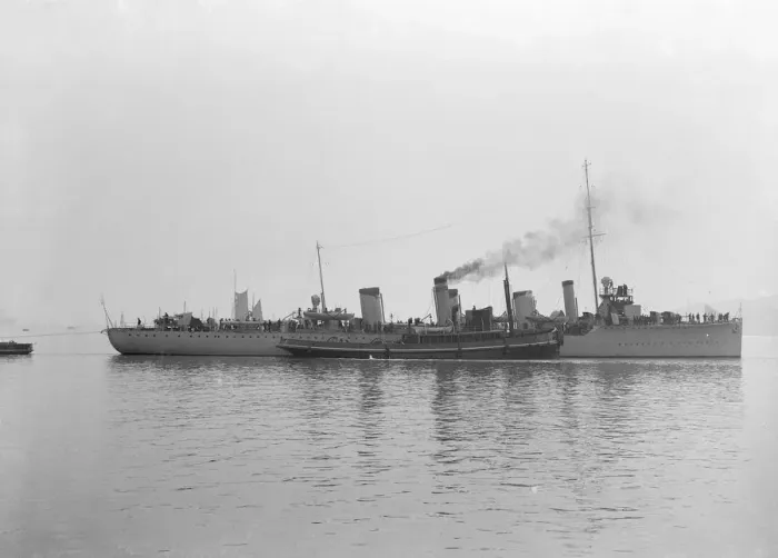 Framed Print : HMS Broke, 1914. Creator: Kirk & Sons of Cowes Framed Print : HMS Broke, 1914. Creator: Kirk & Sons of Cowes