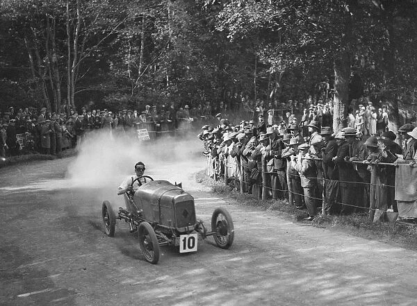Hodgson of NT Beardsel competing in the MAC Shelsley Walsh Hillclimb, Worcestershire, 1923