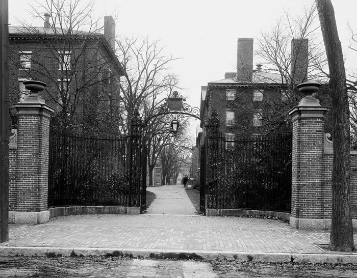 Framed Print : Holworthy Gate, Harvard University, Mass. between 1900 and 1905. Creator: Unknown Framed Print : Holworthy Gate, Harvard University, Mass. between 1900 and 1905. Creator: Unknown