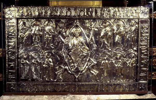 Holy Ark (s. XI), its part of the cathedral treasure preserved in the Holy Chamber