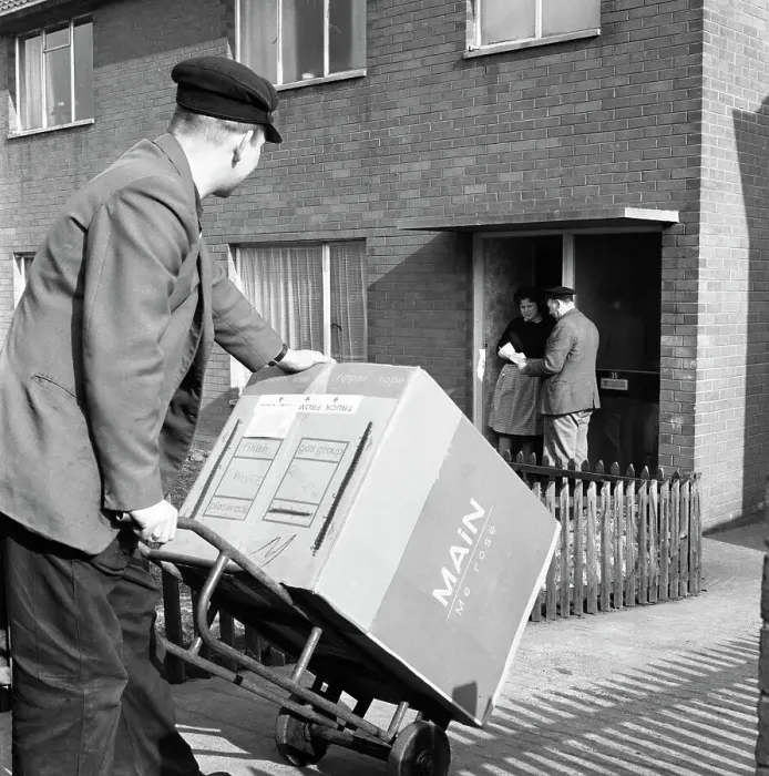 Framed Print : Home delivery of a cooker, Darfield, Barnsley, South Yorkshire, 1963 Framed Print : Home delivery of a cooker, Darfield, Barnsley, South Yorkshire, 1963