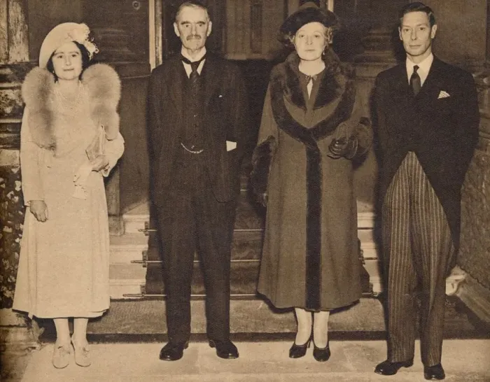 Framed Print : Home Again - the King, the Queen, with Mr. and Mrs. Chamberlain, 1938, (1938) Framed Print : Home Again - the King, the Queen, with Mr. and Mrs. Chamberlain, 1938, (1938)
