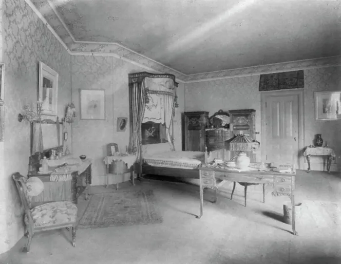 Framed Print : Home of Phoebe Apperson Hearst (widow of George Hearst) at 1400 New Hampshire Ave. NW... c1900. Creator: Frances Benjamin Johnston Framed Print : Home of Phoebe Apperson Hearst (widow of George Hearst) at 1400 New Hampshire Ave. NW... c1900. Creator: Frances Benjamin Johnston