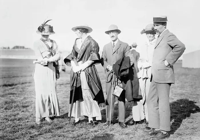 Framed Print : Hon. Mrs. Barrett, Lady Wimborne, Duke of Penaranda, John Traill and wife, between c1910 and c1915. Creator: Bain News Service