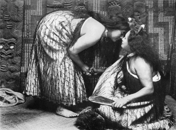 Framed Print : Hongi Maori salutations, 1908-1909. Artist: JL Martin