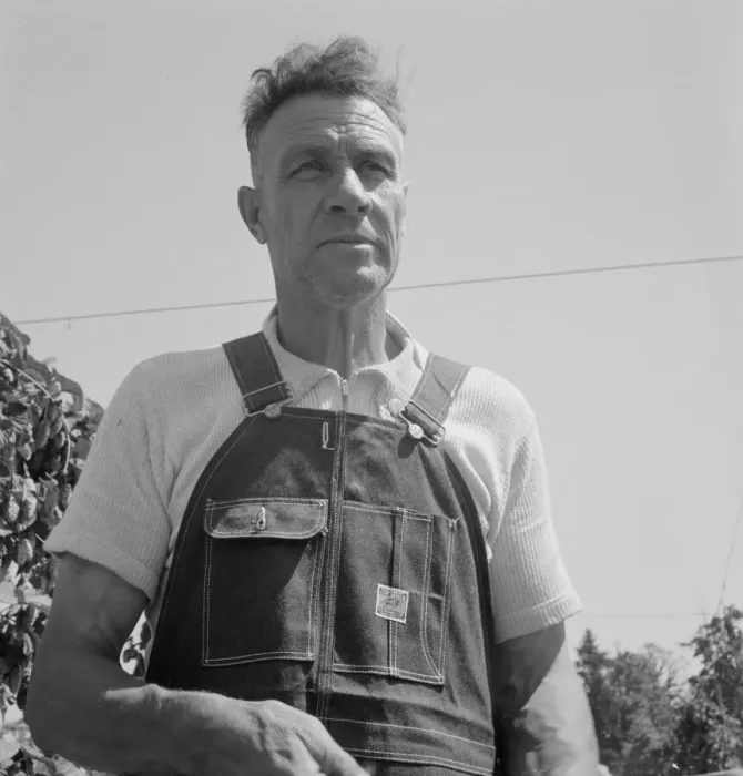 Framed Print : Hop picker, once Nebraska farm owner, near Independence, Polk County, Oregon, 1939. Creator: Dorothea Lange Framed Print : Hop picker, once Nebraska farm owner, near Independence, Polk County, Oregon, 1939. Creator: Dorothea Lange