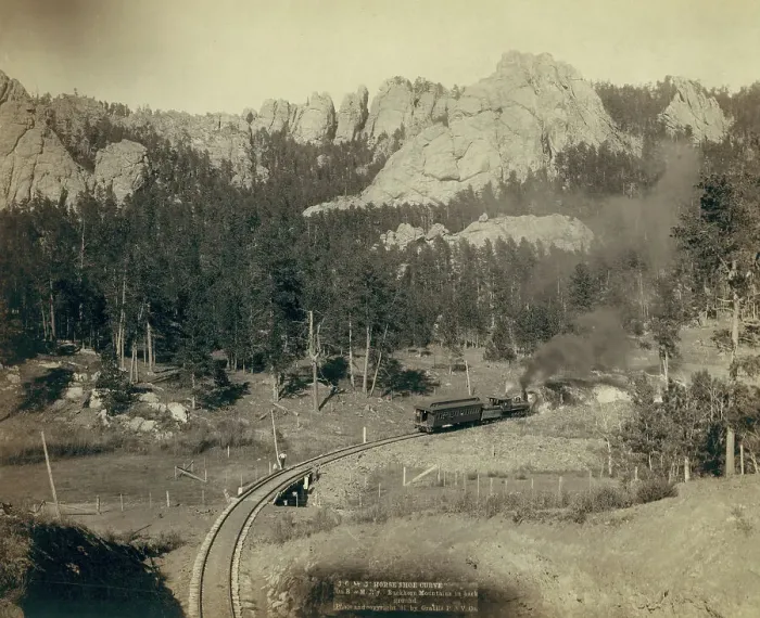 Framed Print : Horse Shoe Curve On B[urlington] and M[issouri River] R'y Buckhorn Mountains, 1891. Creator: John C. H. Grabill