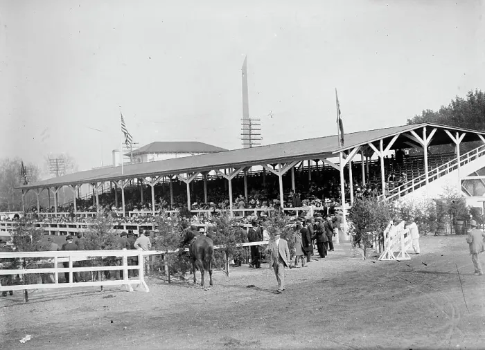 Framed Print : Horse Shows - General Views, 1911. Creator: Harris & Ewing. Horse Shows - General Views, 1911. Creator: Harris & Ewing Framed Print : Horse Shows - General Views, 1911. Creator: Harris & Ewing. Horse Shows - General Views, 1911. Creator: Harris & Ewing