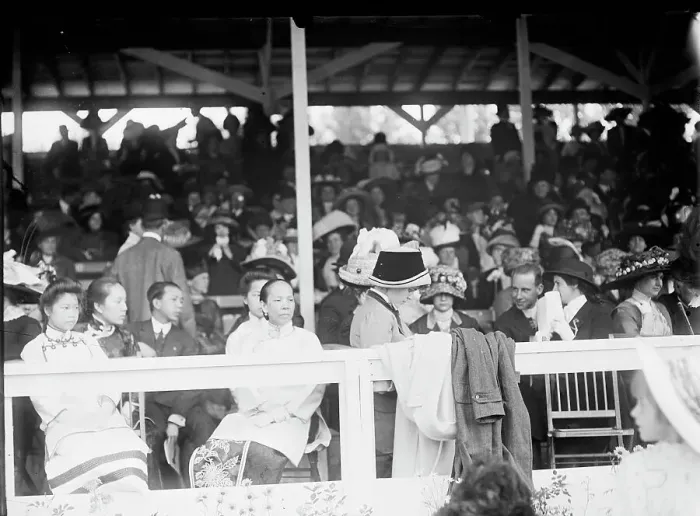 Framed Print : Horse Shows - Lady From Chinese Legation, 1911. Creator: Harris & Ewing. Horse Shows - Lady From Chinese Legation, 1911. Creator: Harris & Ewing Framed Print : Horse Shows - Lady From Chinese Legation, 1911. Creator: Harris & Ewing. Horse Shows - Lady From Chinese Legation, 1911. Creator: Harris & Ewing