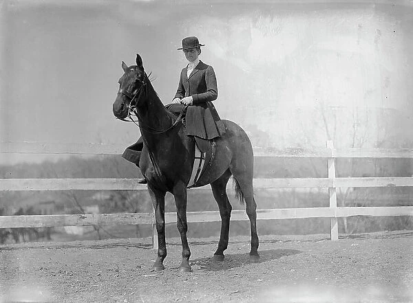 Horse Shows - Miss Harriet T. Wadsworth, 1911. Creator: Harris & Ewing. Horse Shows - Miss Harriet T. Wadsworth, 1911. Creator: Harris & Ewing