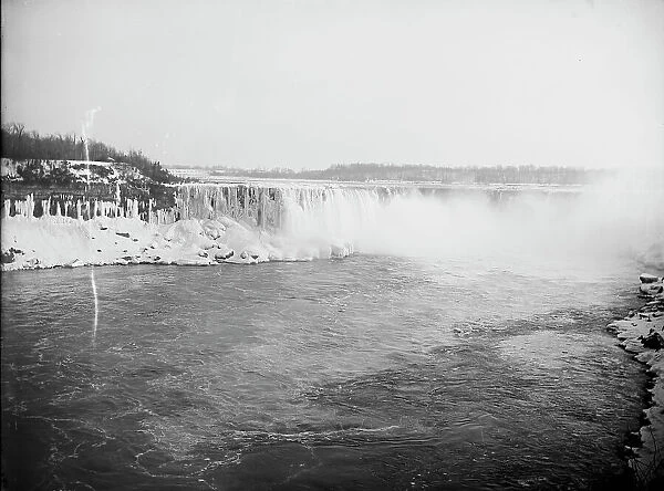 Horseshoe Fall from Canadian shore, Niagara, between 1880 and 1901. Creator: Unknown