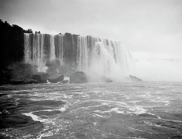 Horseshoe Falls, Niagara, c1900. Creator: Unknown