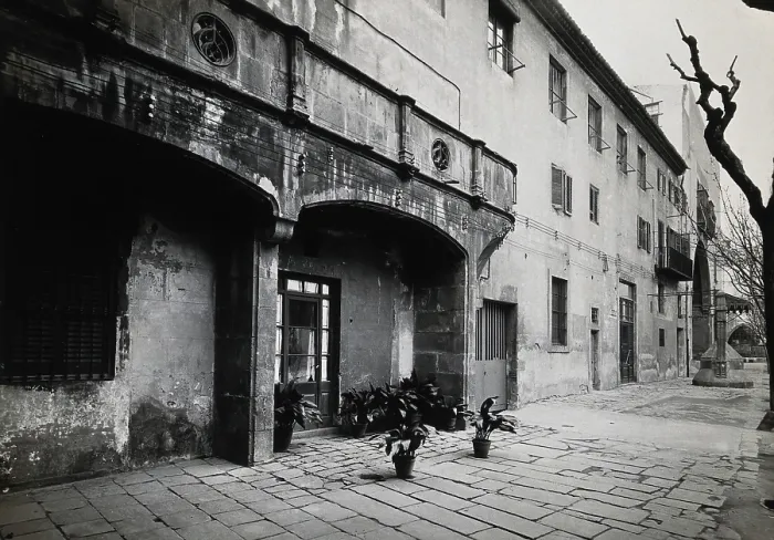 Framed Print : Hospital de la Santa Cruz, Barcelona: a long view of the courtyard. Creator: Unknown