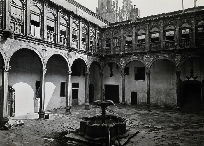 Framed Print : Hospital Real, Santiago de Compostela: view of the courtyard showing the fountain, 1900-1999. Creator: Unknown Framed Print : Hospital Real, Santiago de Compostela: view of the courtyard showing the fountain, 1900-1999. Creator: Unknown
