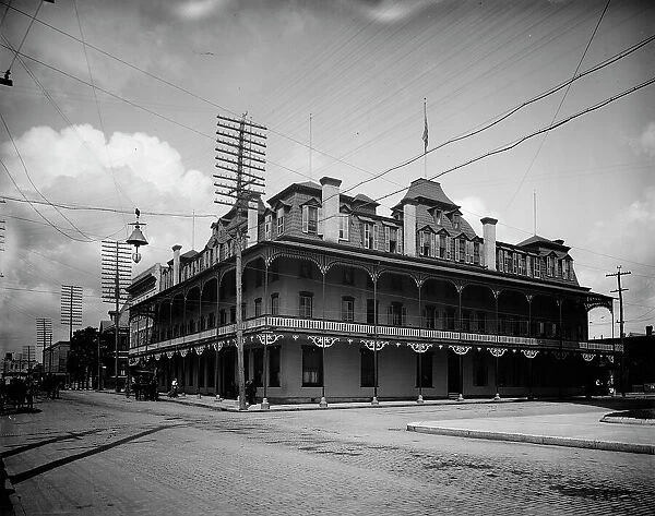 Hotel Duval [i.e. Duval Hotel], Jacksonville, Fla. between 1900 and 1905. Creator: Unknown