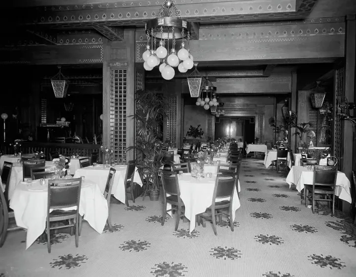 Framed Print : Hotel Griswold cafe, Detroit, Mich. between 1910 and 1920. Creator: Unknown Framed Print : Hotel Griswold cafe, Detroit, Mich. between 1910 and 1920. Creator: Unknown