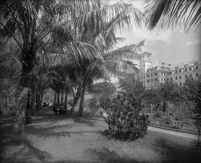 Framed Print : Hotel [Royal] Poinciana, Lake Worth, c1894. Creator: William H. Jackson