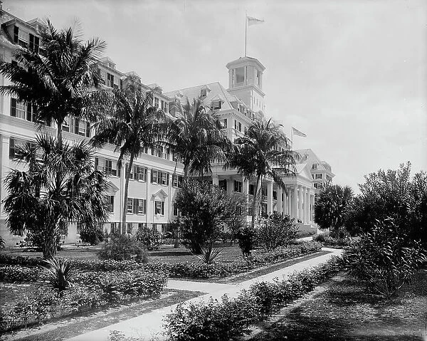 Hotel Royal Poinciana, Palm Beach, Fla. c1900. Creator: Unknown