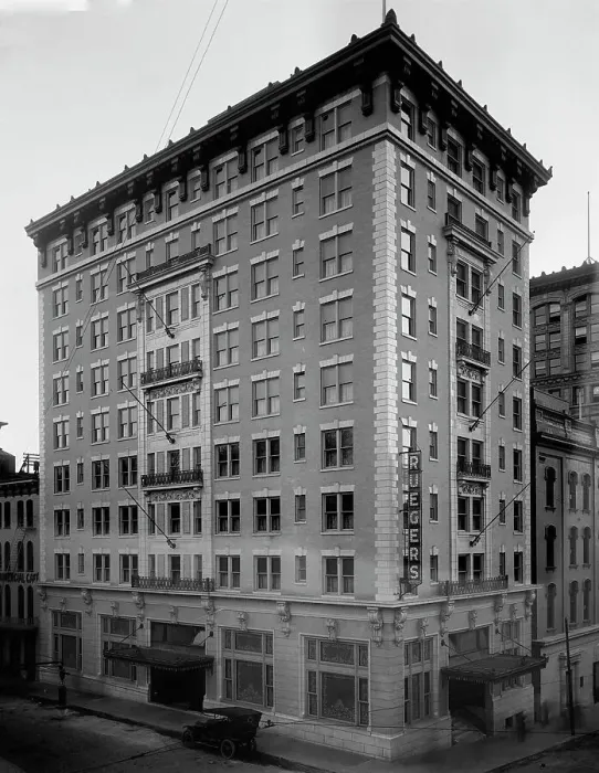 Framed Print : Hotel Ruegers, Richmond, Va. c.between 1910 and 1920. Creator: Unknown Framed Print : Hotel Ruegers, Richmond, Va. c.between 1910 and 1920. Creator: Unknown