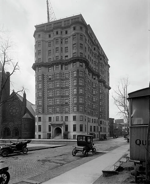 Hotel Tuller, Detroit, Mich. between 1900 and 1915. Creator: Unknown