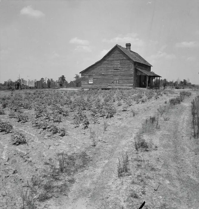 Framed Print : House of cotton sharecropper (white) near Gaffney, South Carolina, 1937. Creator: Dorothea Lange
