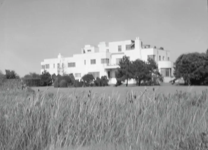 Framed Print : House at The Shallows, property of Lucien Hamilton Tyng, Southampton, Long Island, 1931 Aug. Creator: Arnold Genthe. House at The Shallows, property of Lucien Hamilton Tyng, Southampton, Long Island, 1931 Aug. Creator: Arnold Genthe Framed Print : House at The Shallows, property of Lucien Hamilton Tyng, Southampton, Long Island, 1931 Aug. Creator: Arnold Genthe. House at The Shallows, property of Lucien Hamilton Tyng, Southampton, Long Island, 1931 Aug. Creator: Arnold Genthe