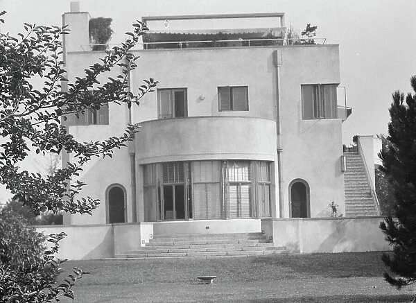 House at 'The Shallows, ' property of Lucien Hamilton Tyng, Southampton, Long Island, 1931 Aug. Creator: Arnold Genthe. House at 'The Shallows, ' property of Lucien Hamilton Tyng, Southampton, Long Island, 1931 Aug. Creator: Arnold Genthe