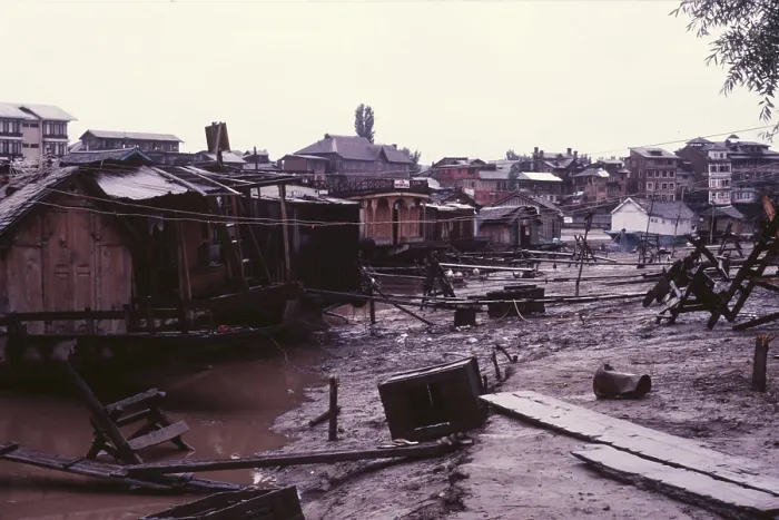 Framed Print : Houseboats on Dal Lake, Srinagar, India, 1988. Creator: Amanda Waite Framed Print : Houseboats on Dal Lake, Srinagar, India, 1988. Creator: Amanda Waite