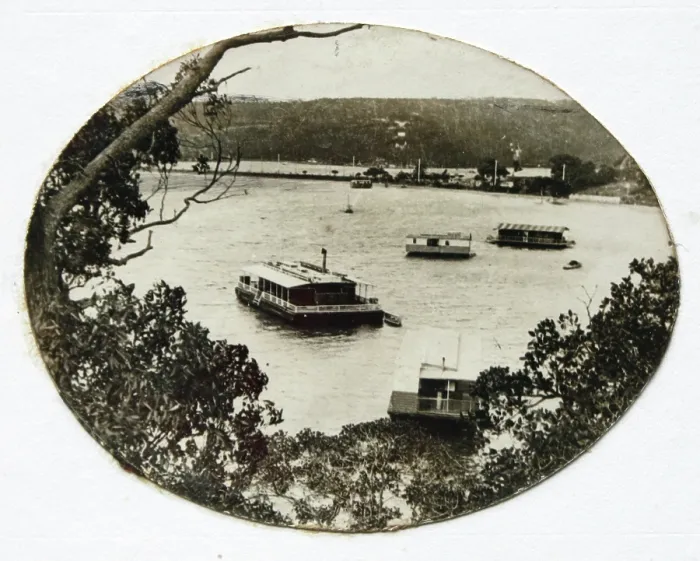 Framed Print : Houseboats at The Spit, c1920. Creator: Unknown Framed Print : Houseboats at The Spit, c1920. Creator: Unknown