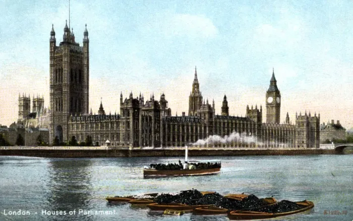 Framed Print : The Houses of Parliament, Westminster, London, early 20th century Framed Print : The Houses of Parliament, Westminster, London, early 20th century