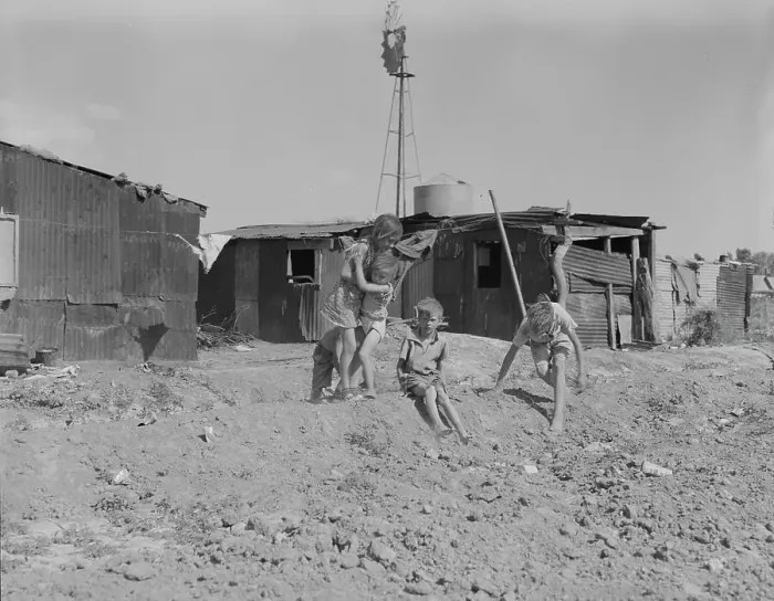 Framed Print : Housing for migratory cotton laborers near Casa Grande, Arizona, 1937. Creator: Dorothea Lange Framed Print : Housing for migratory cotton laborers near Casa Grande, Arizona, 1937. Creator: Dorothea Lange